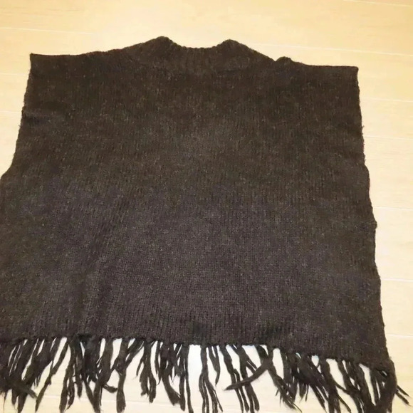 Buy 1 sweater, Get 2 Free!!! Big Buddha Fringed Sweater Poncho - Picture 2 of 7